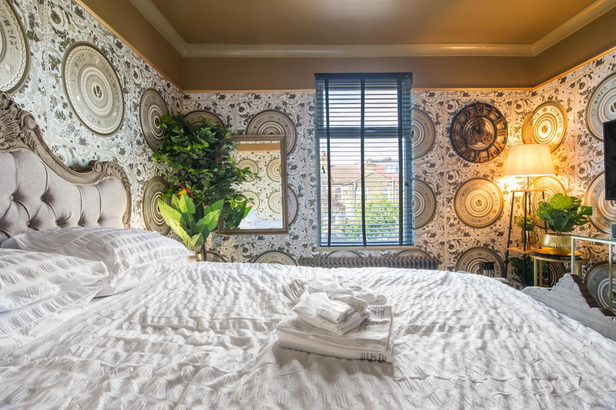 Appartamento Luxury Versace 2 Bed Hot Tub Pool Table Sky Tv *