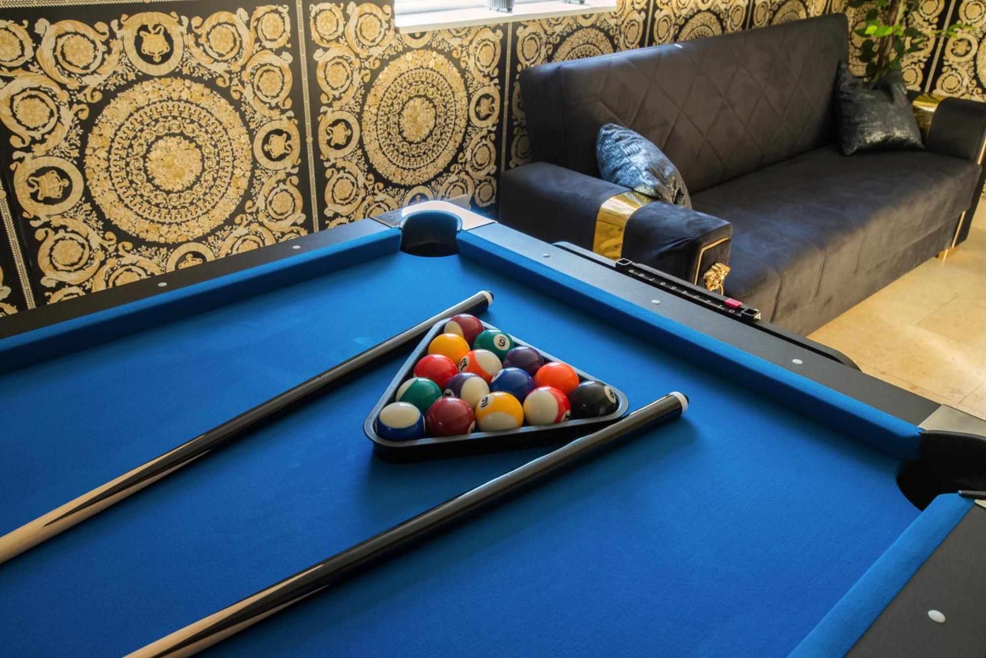 Appartamento Luxury Versace 2 Bed Hot Tub Pool Table Sky Tv Londra